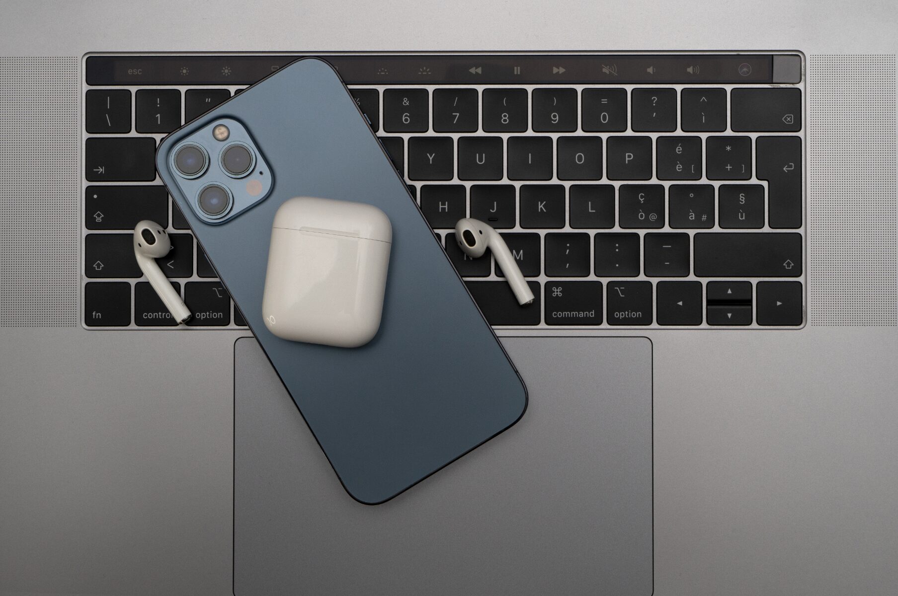 Apple iOS 18